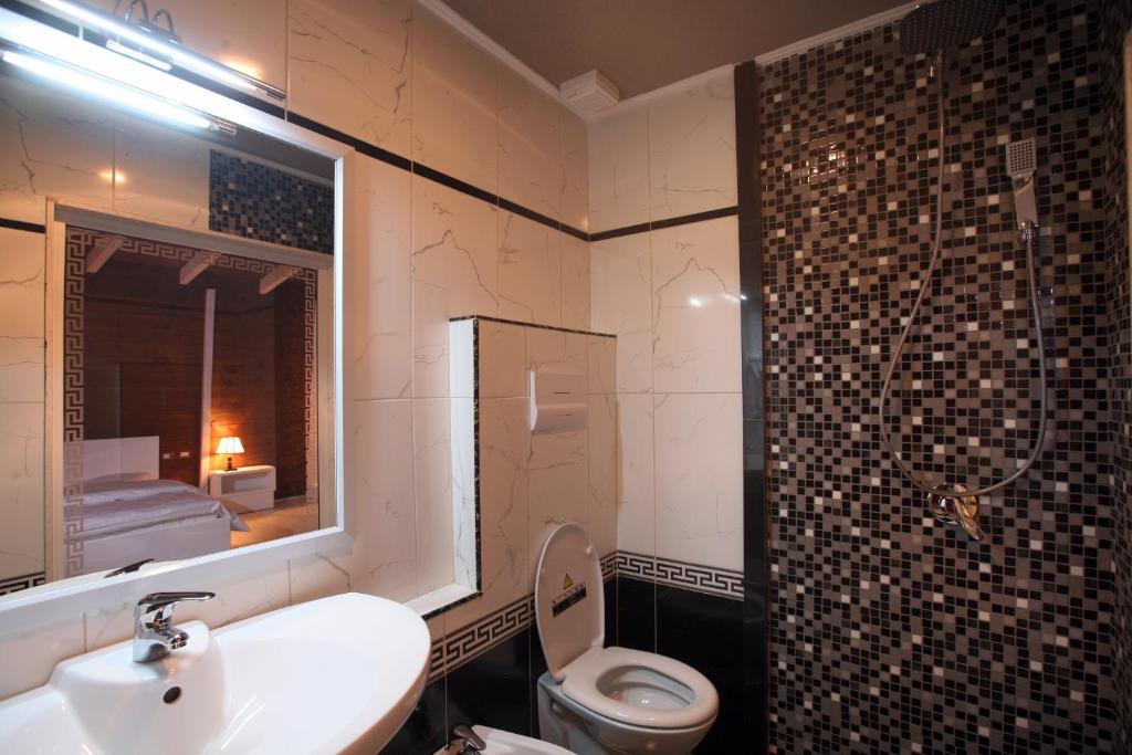 Hotel Kastria Тирана Экстерьер фото