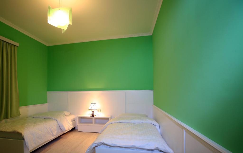 Hotel Kastria Тирана Экстерьер фото