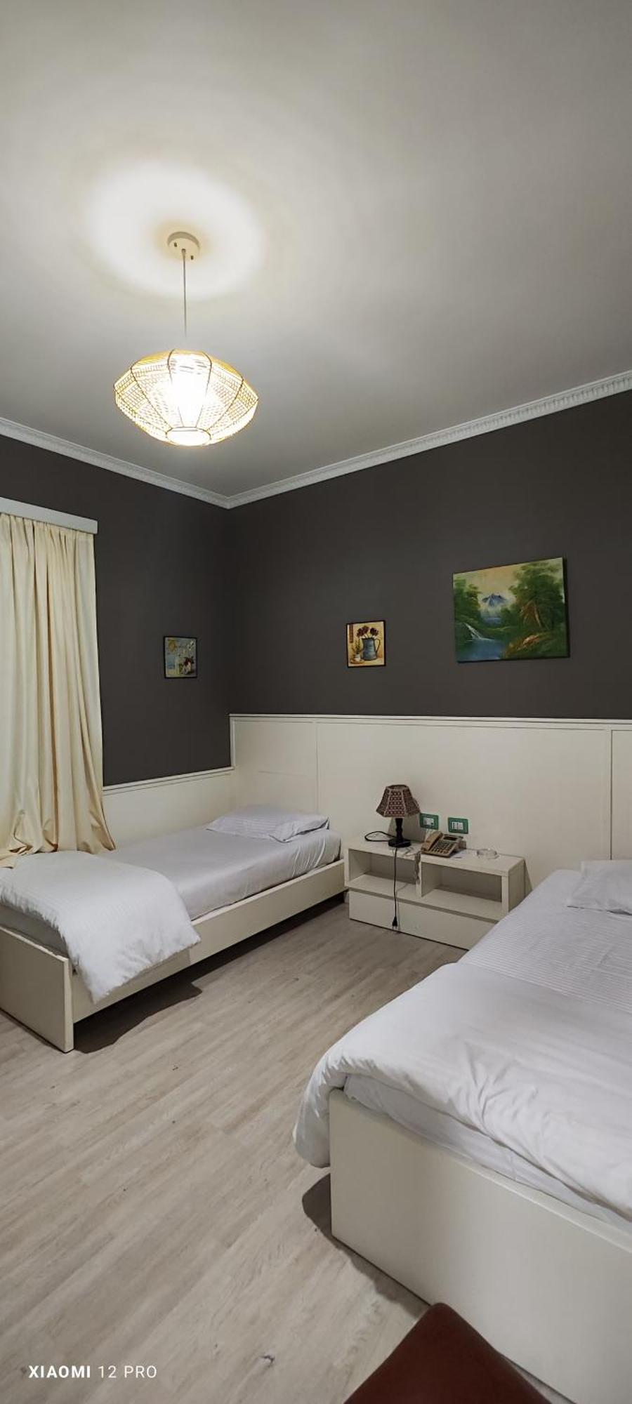 Hotel Kastria Тирана Экстерьер фото