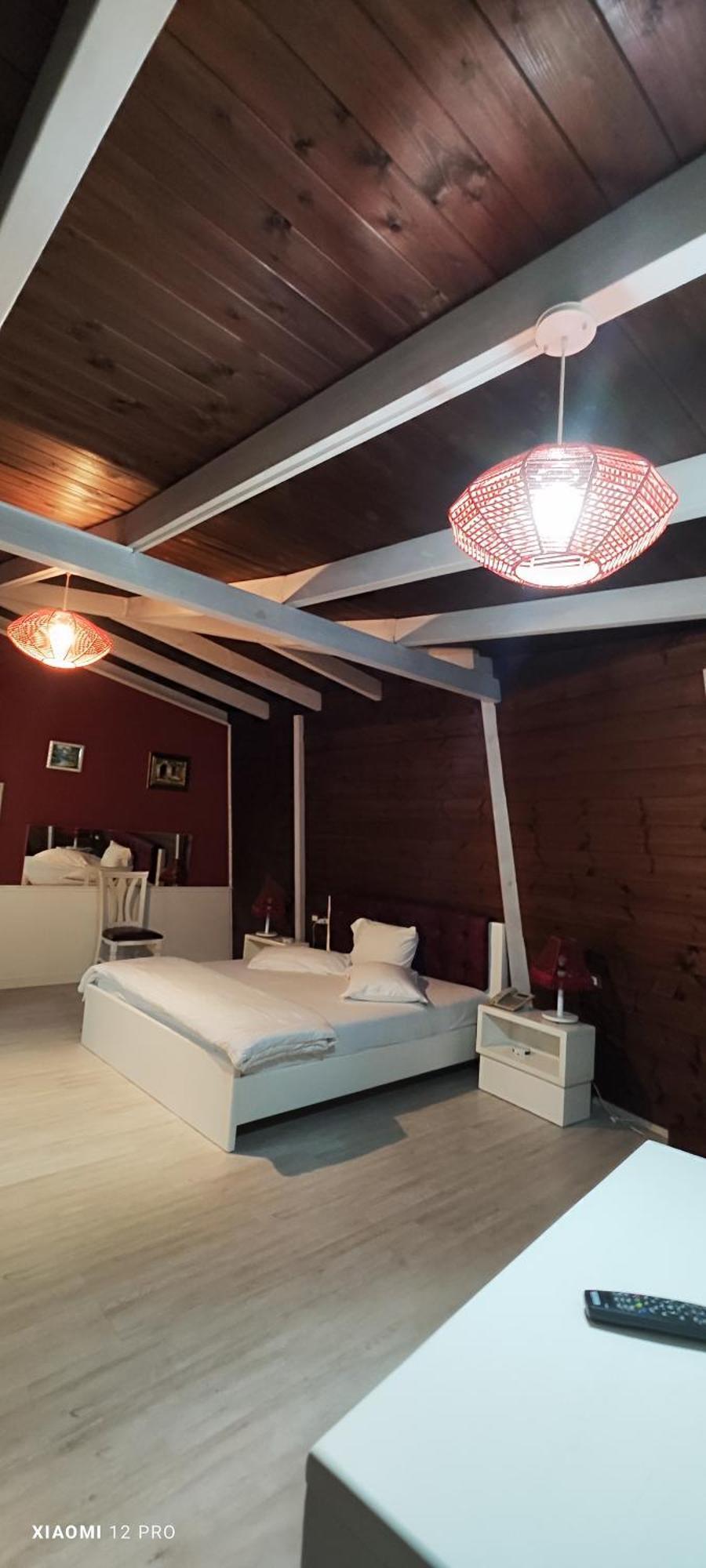 Hotel Kastria Тирана Экстерьер фото