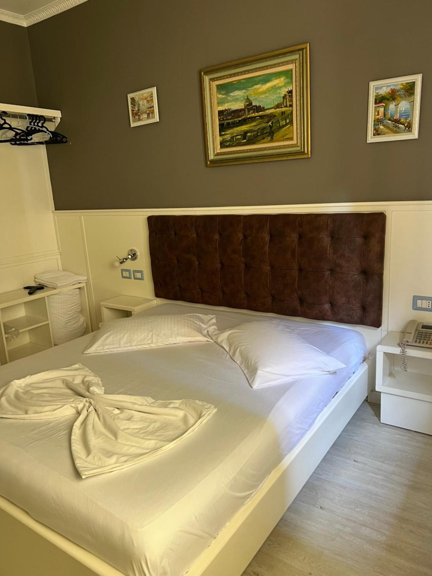 Hotel Kastria Тирана Экстерьер фото